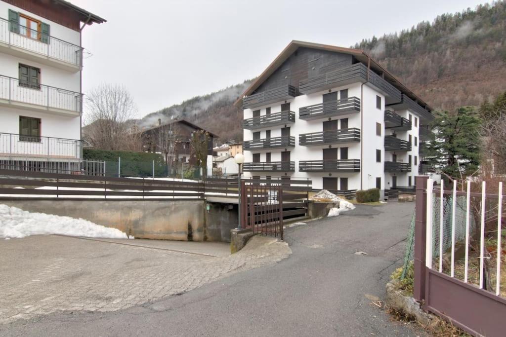 Aprica Alpine Loft Centralita E Park Free Εξωτερικό φωτογραφία